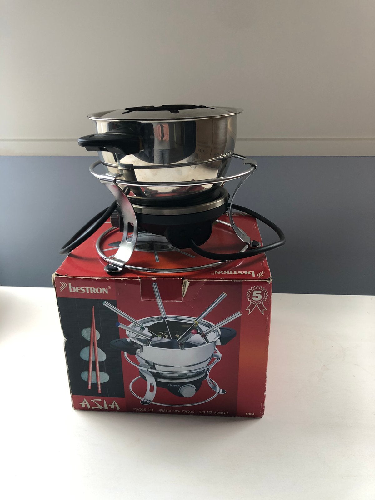 Bestron Asia Fondue Set - Nieuw in doos apperaat werkt ., Witgoed en Apparatuur, Gourmetstellen, Ophalen of Verzenden, Nieuw, 4 t/m 7 personen