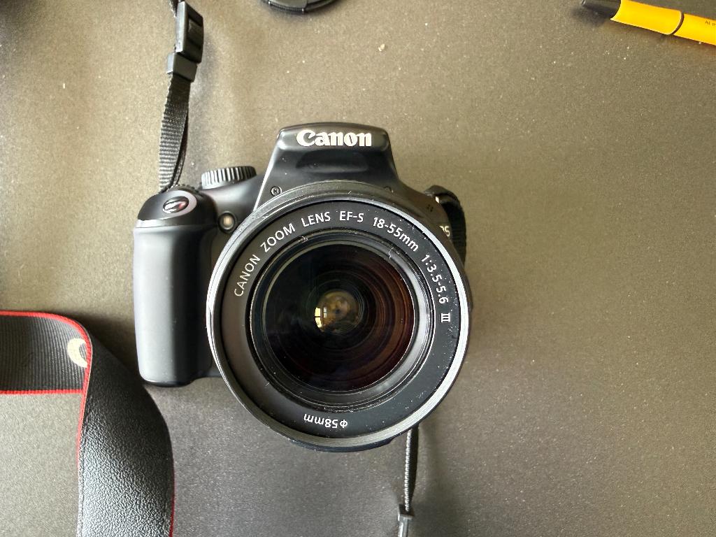 Canon Eos 1100D digitale reflex camera - zeer compleet, Ophalen, Zo goed als nieuw, Canon, Minder dan 4 keer