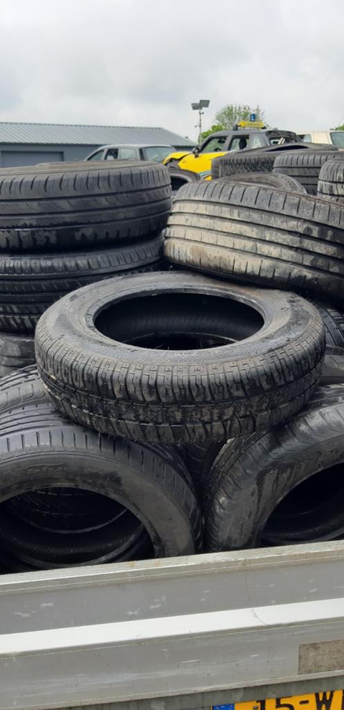 Gratis oude auto banden, Ophalen, Gebruikt