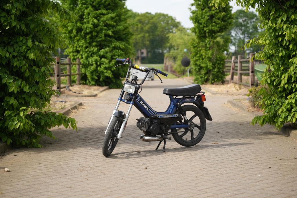 Tomos 65cc ktm koppeling, Fietsen en Brommers, Brommers | Tomos, Ophalen, Zo goed als nieuw, Standard