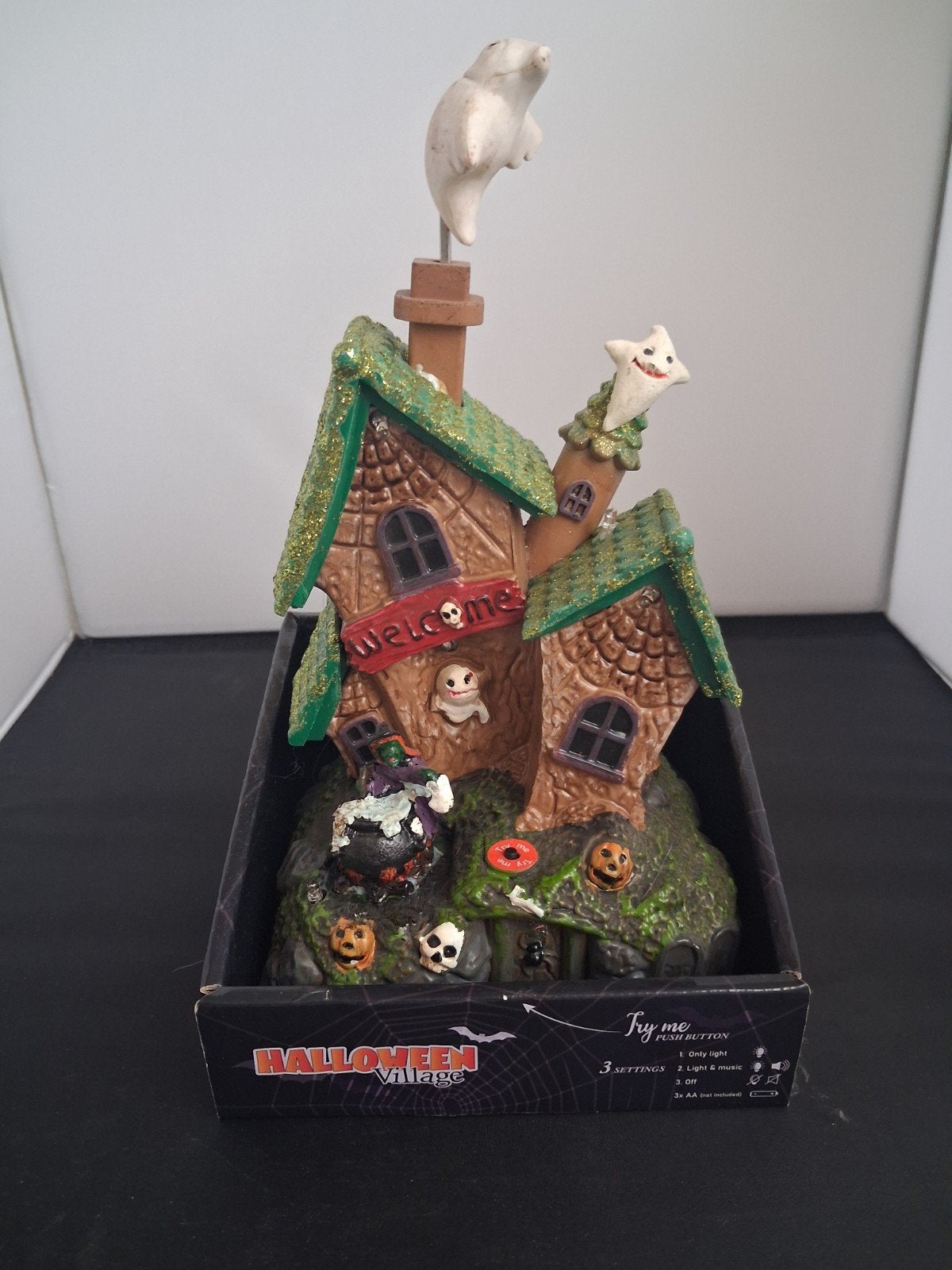 Halloween Village Spookhuis met Licht en Geluid, Gebruikt, Meerkleurig, Overige stijlen, Kunststof