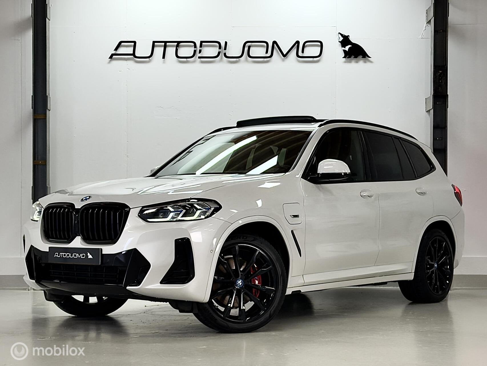 BMW X3 xDrive30e High Executive M Sport | Pano | Laser | HUD, Automaat, 1998 cc, Gebruikt, 2000 kg