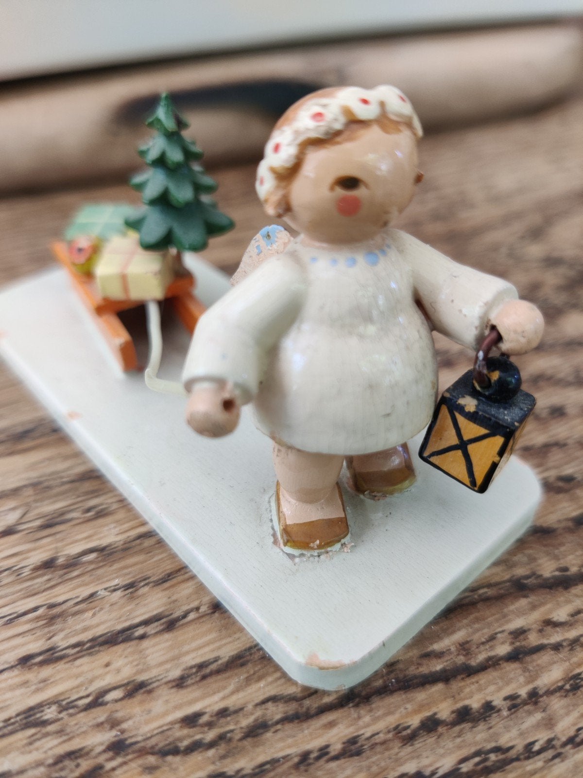 Oud houten engeltje met slee Wendt und Kühn, Diversen, Kerst, Ophalen of Verzenden