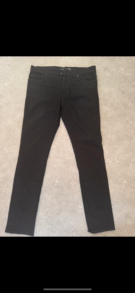 Te koop originele Valentino stretch jeans met studs, Valentino, Zwart, W32 (confectie 46) of kleiner, Ophalen of Verzenden