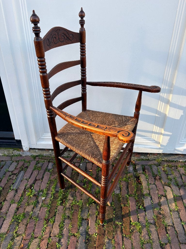 Antieke Knopstoel of Boerenstoel ., Ophalen