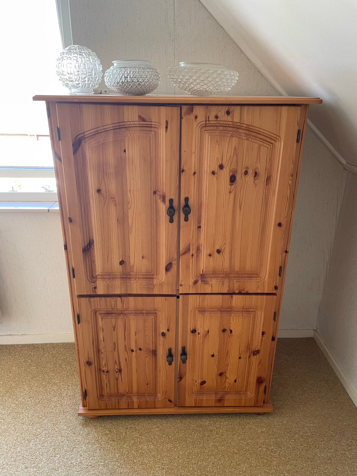 Grenen kast met 4 deuren, Ophalen, Gebruikt, 50 tot 100 cm, 25 tot 50 cm