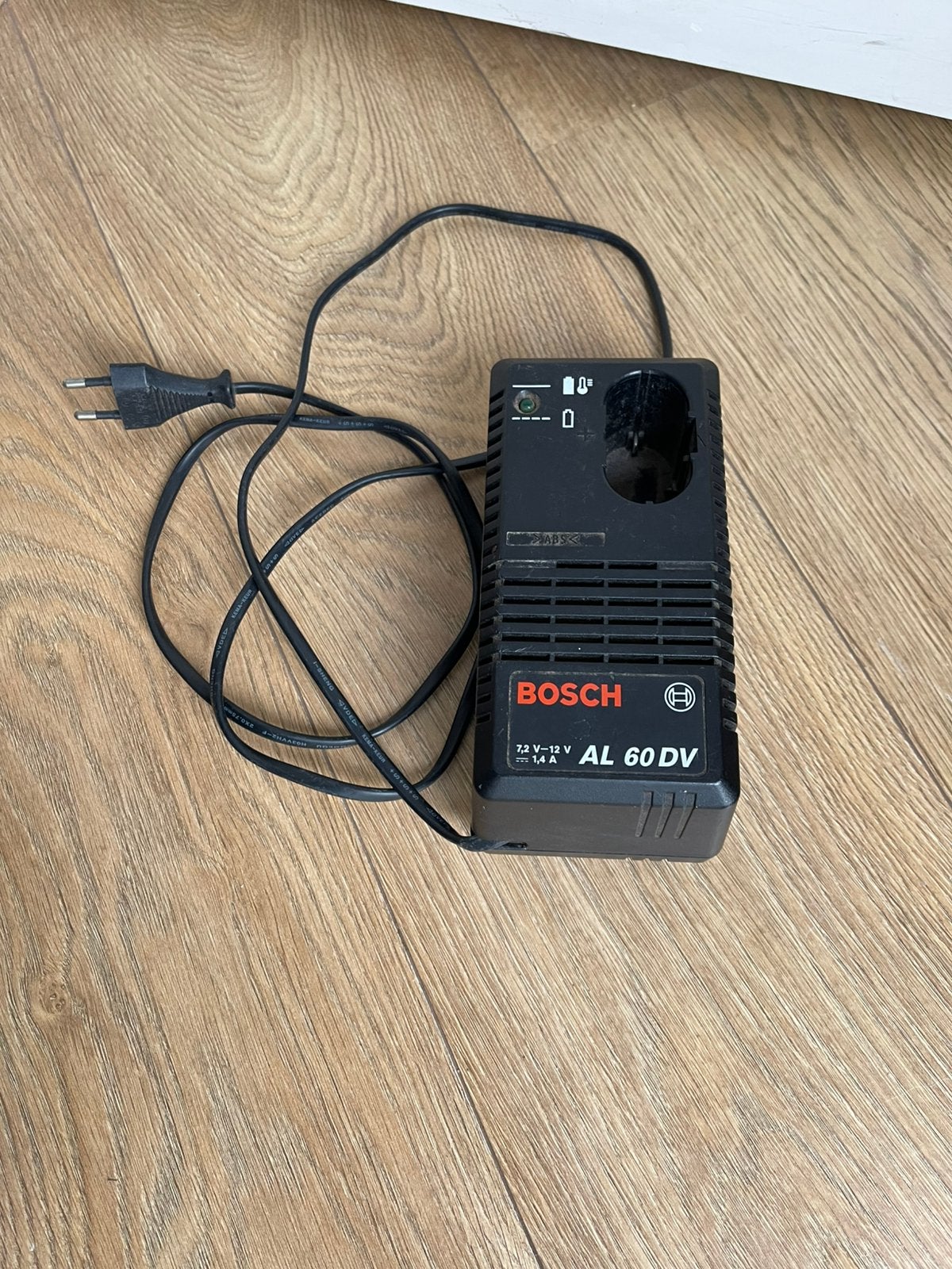 Bosch AL 60 DC 7,2 tot 12 volt lader, Ophalen of Verzenden, Zo goed als nieuw