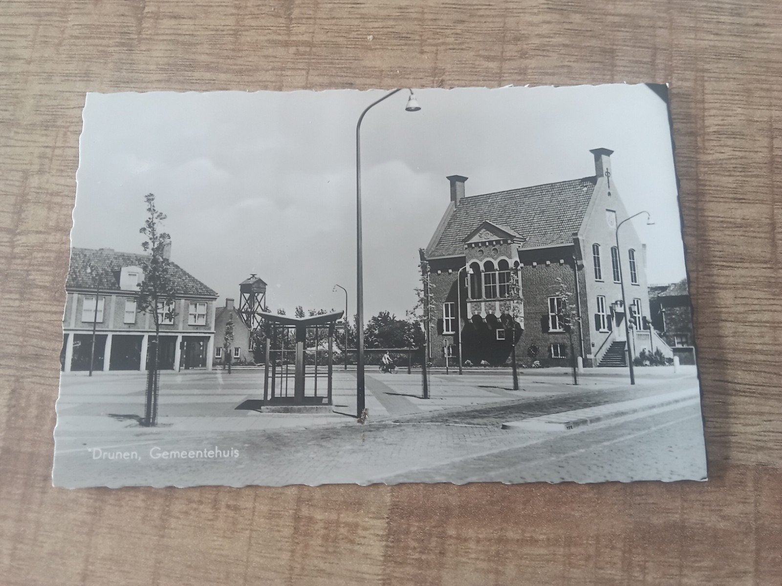 Oude Ansichtkaart Drunen, Gemeentehuis - Echt Foto, Verzamelen, Verzenden, 1940 tot 1960, Ongelopen