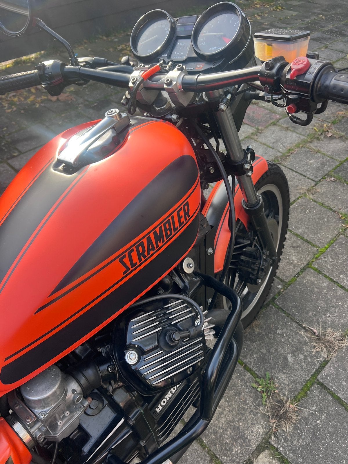 Honda CX500 Scrambler - oranje - Unieke Custom Build