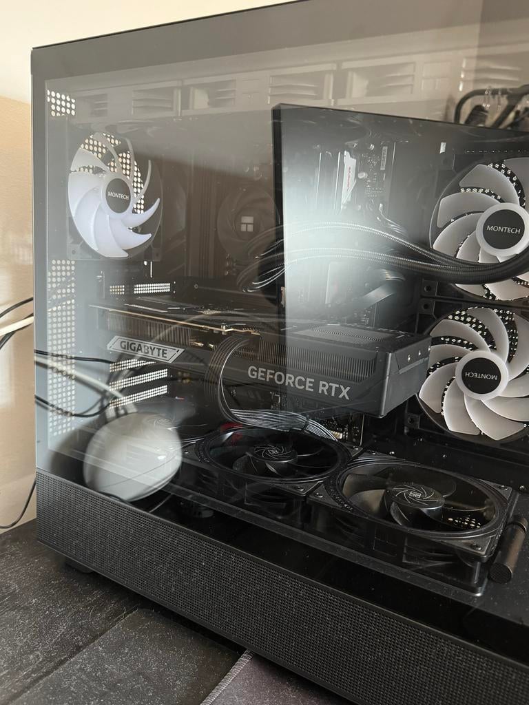 RTX 5070ti ryzen 7 7800x3d game pc, Ophalen of Verzenden, Zo goed als nieuw, Gaming, SSD