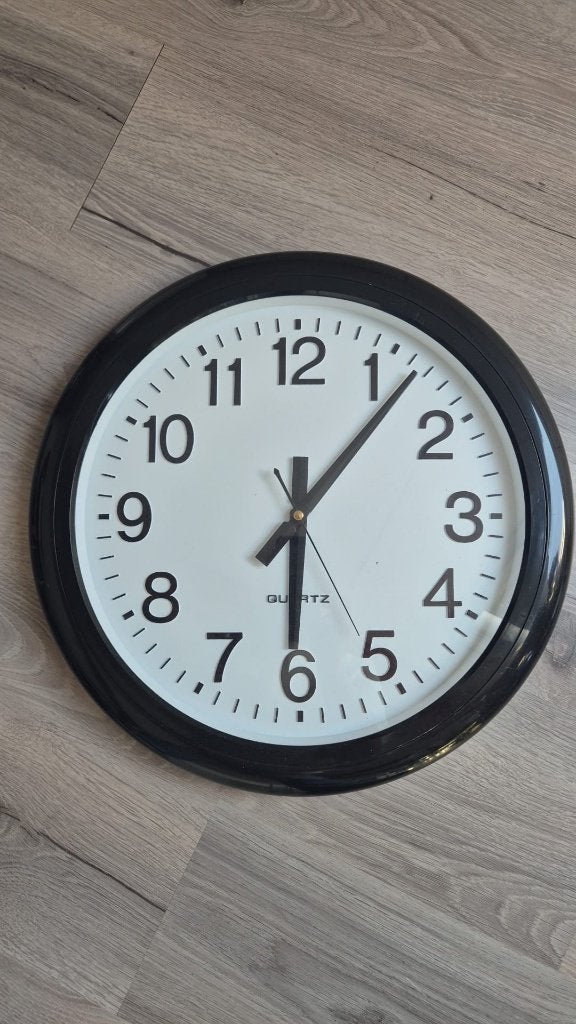 klok, Ophalen, Wandklok, Analoog, Zo goed als nieuw