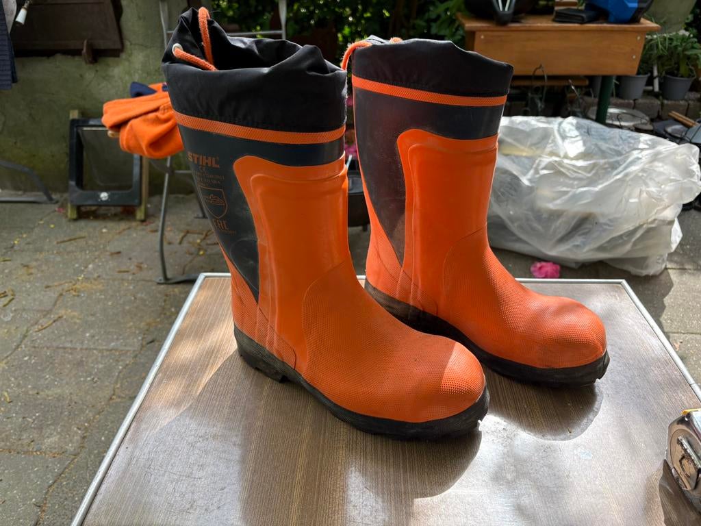 Stihl veiligheid laarzen maat 42, Ophalen of Verzenden, Zo goed als nieuw, Laarzen