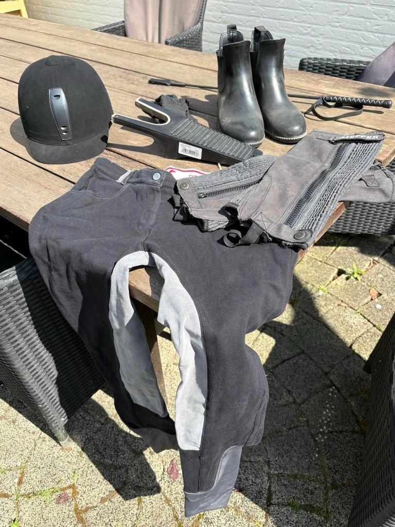 Set paardrijkleding, Dieren en Toebehoren, Ophalen, Gebruikt