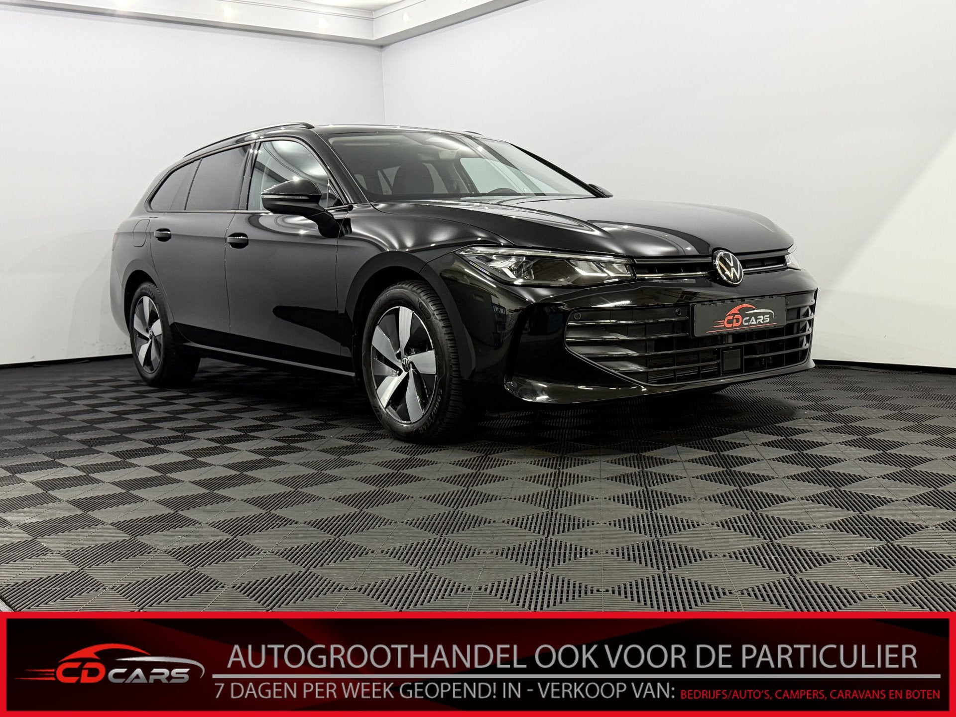 Volkswagen Passat Variant 1.5 Hybrid Business Camera, Navi,, Stof, 4 cilinders, 150 pk, Zwart