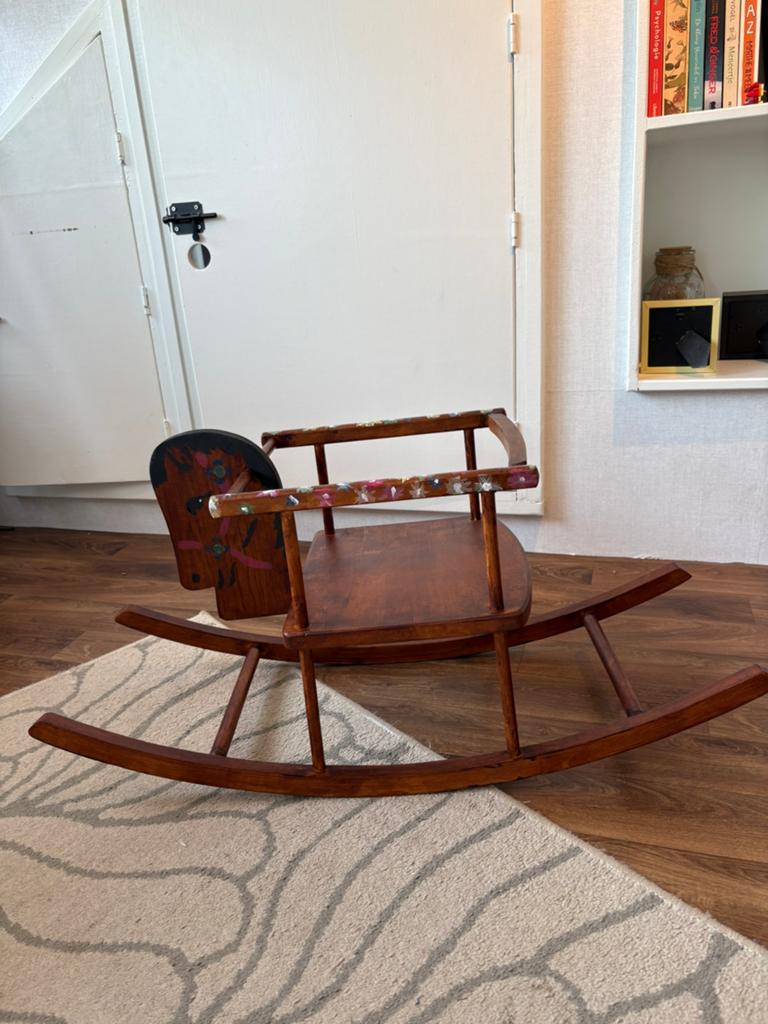 Houten hobbelpaard, Kinderen en Baby's, Speelgoed | Houten speelgoed, Ophalen of Verzenden, Zo goed als nieuw, Rij- of Hobbelspeelgoed