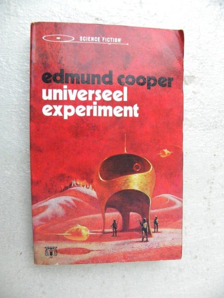 Universeel experiment, Edmund Cooper, Ophalen of Verzenden, Gelezen
