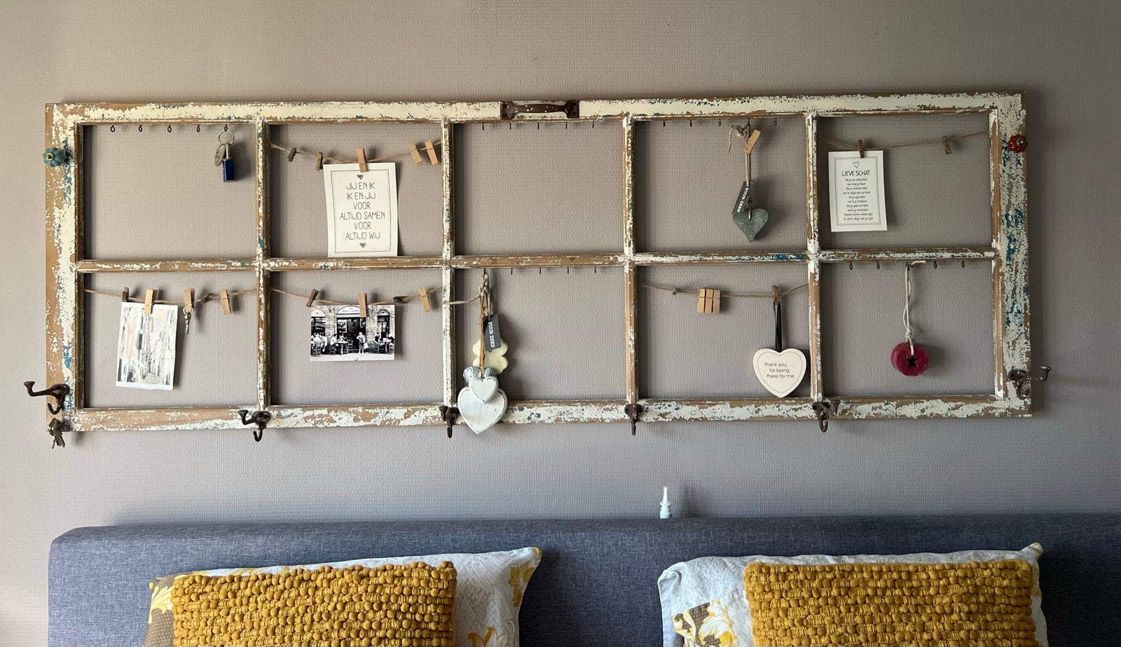 Decoratief rek van oud raamkozijn met haken, Huis en Inrichting, Ophalen, Gebruikt, Wit, Vintage