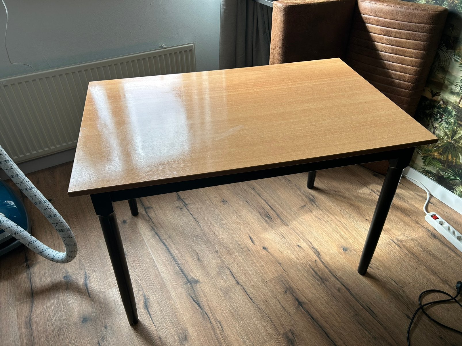 GRATIS tafel, Ophalen, Gebruikt, 100 tot 150 cm, 50 tot 100 cm