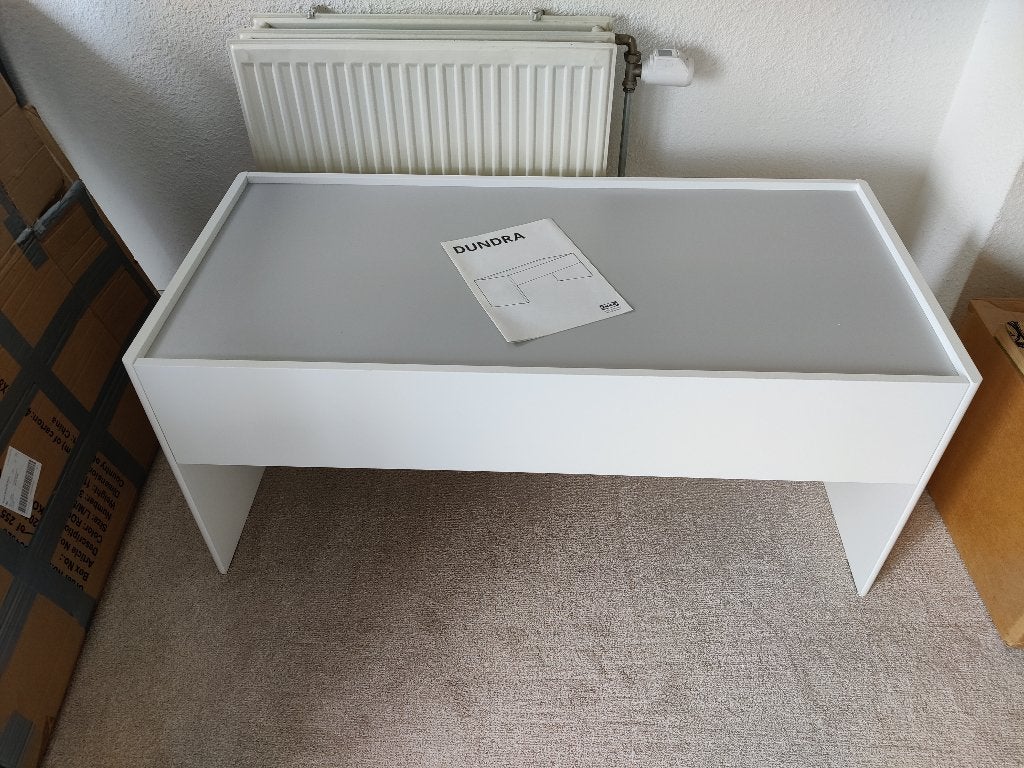 IKEA DUNDRA speeltafel met 2 lades – wit, Ophalen, Gebruikt