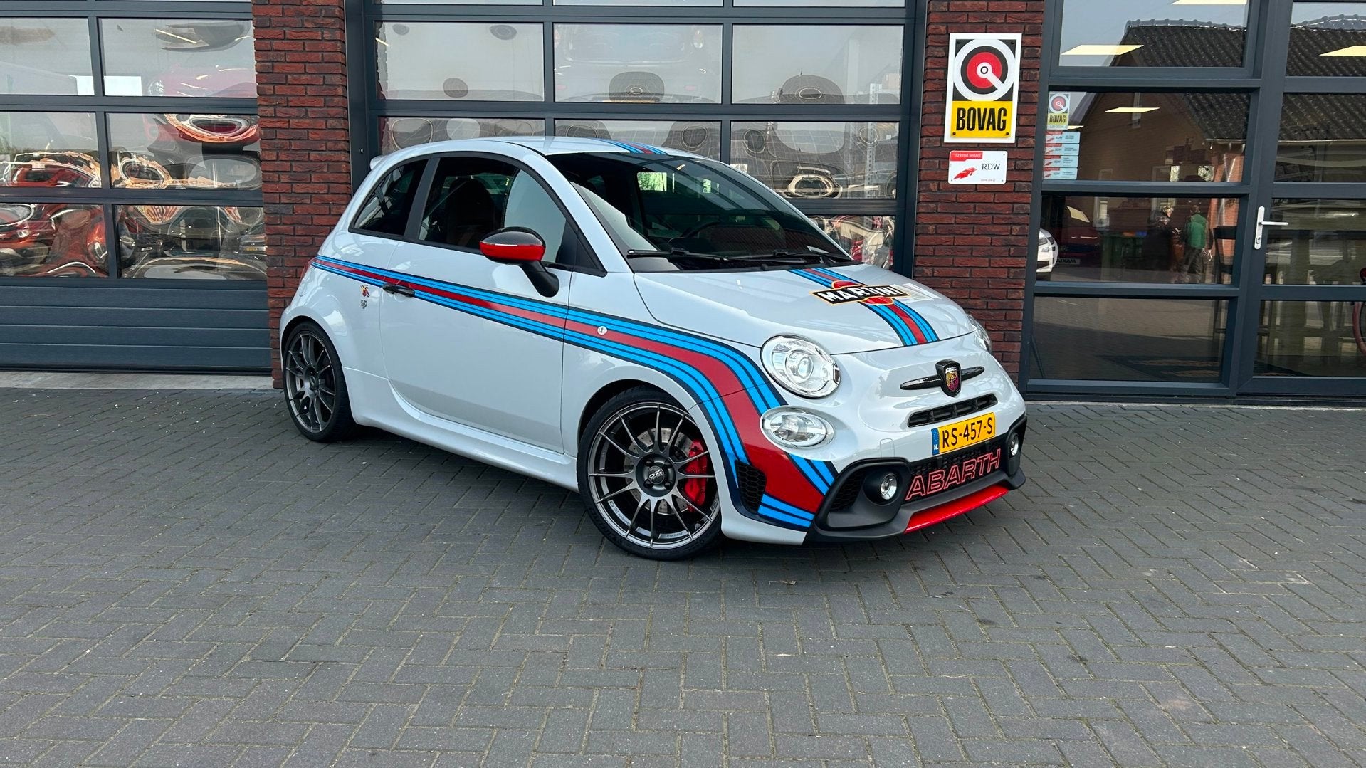 Abarth 595 Competizione | H&S Corse | 242 pk | Akra | Carbon, Auto's, Abarth, Voorwielaandrijving, Gebruikt, Euro 6, 4 cilinders
