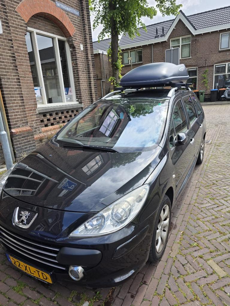 Peugeot 307 2.0 16V SW AUT 2007 Zwart 7p, Auto's, 745 kg, 4 cilinders, 7 stoelen, Zwart
