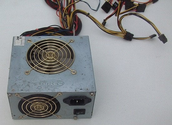 Voeding 550 WATT Antec Truepower 2.0, Ophalen of Verzenden, Gebruikt