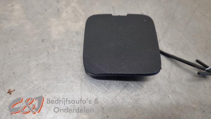 Afdekkap Sleepoog voor van een Renault Trafic (TED068), Auto-onderdelen, Gebruikt, -, Renault, -