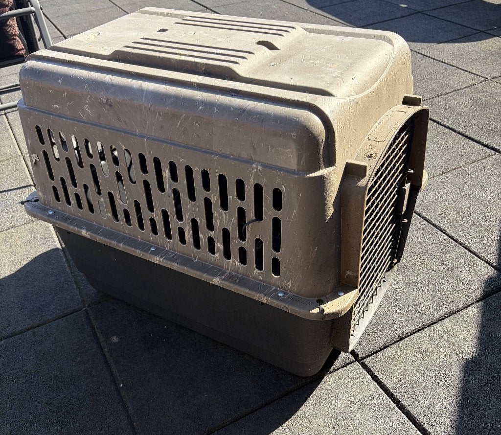 IATA Hondenreiskennel – Vliegtuig - Middelgrote hond, Ophalen, Gebruikt