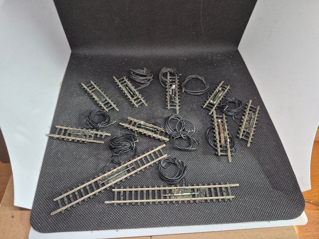 Minitrix - 10 x contatrail (999), Hobby en Vrije tijd, Modeltreinen | N-Spoor, Gebruikt, Gelijkstroom, Trix, Rails