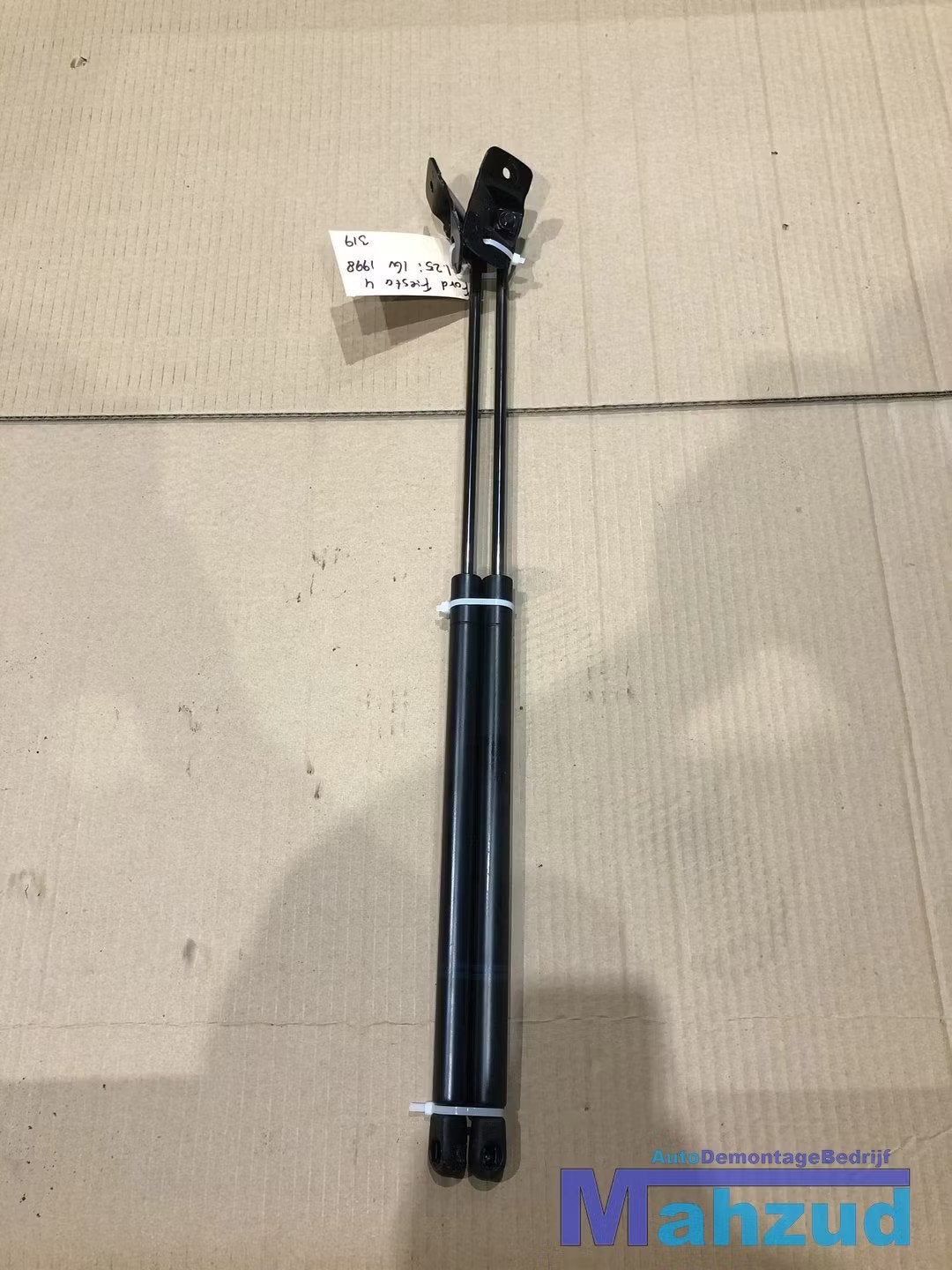 FORD FIESTA 4 Achterklep gasveer set 1995-2003, Gebruikt, Info@ford.com, Ophalen of Verzenden, Ford