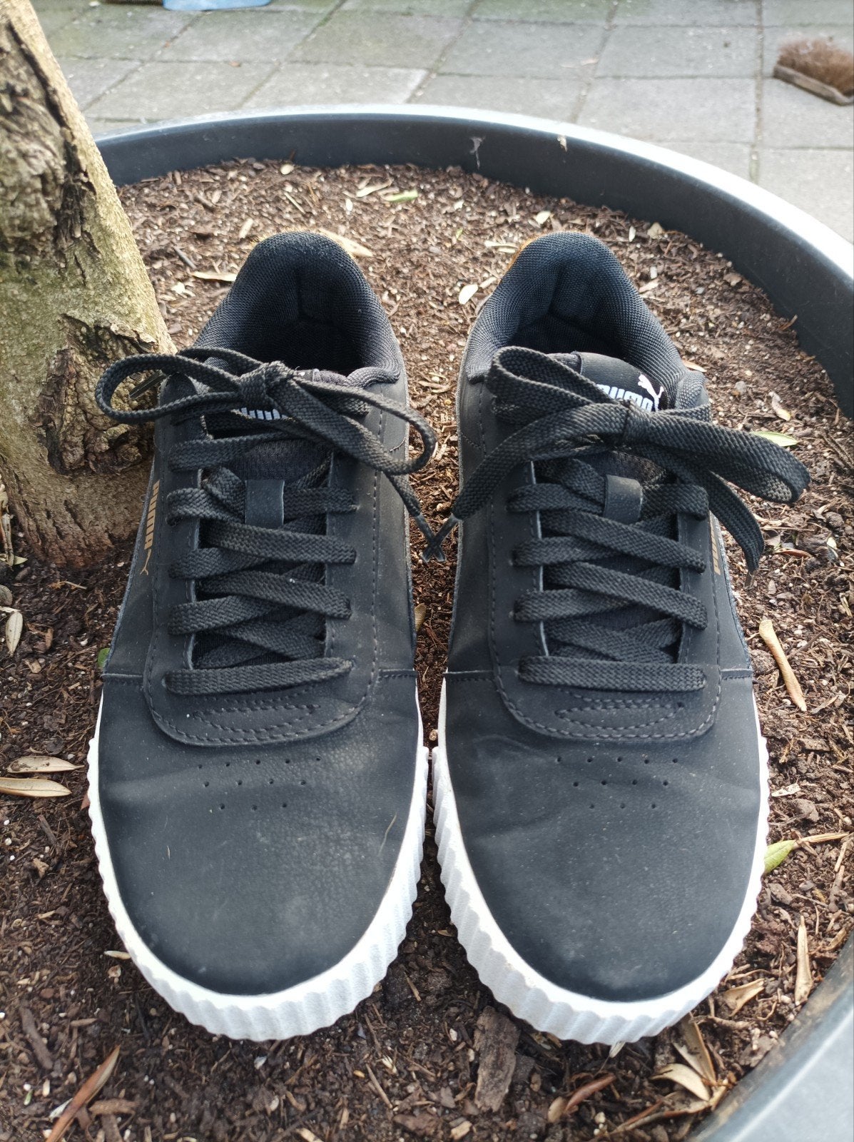 mooie zgan Puma sneakers 38, Puma, Zwart, Ophalen of Verzenden, Sneakers of Gympen