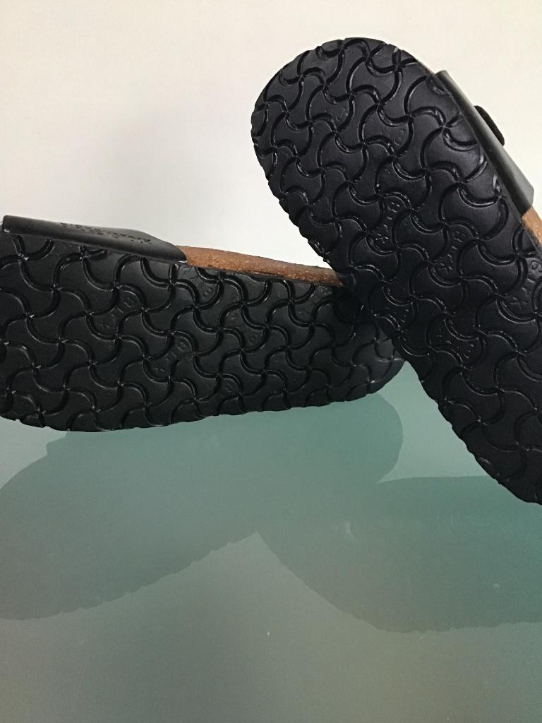 Birkenstock Madrid zwart 37 | slippers | Gratis verzenden, Slippers, Verzenden, Zwart, Zo goed als nieuw