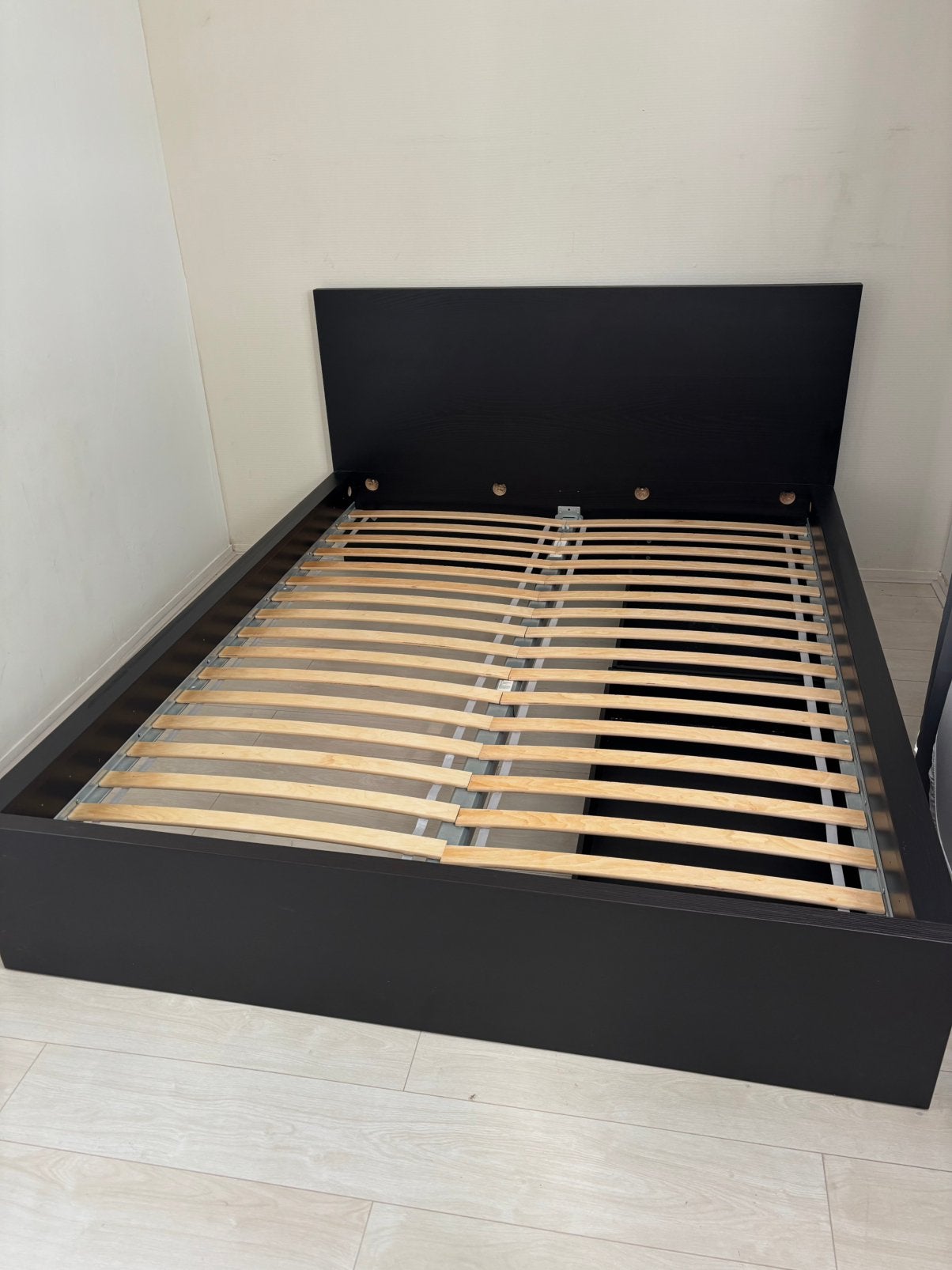 MALM bed ikea 160x200 cm, Ophalen, Wit, Tweepersoons, Zo goed als nieuw