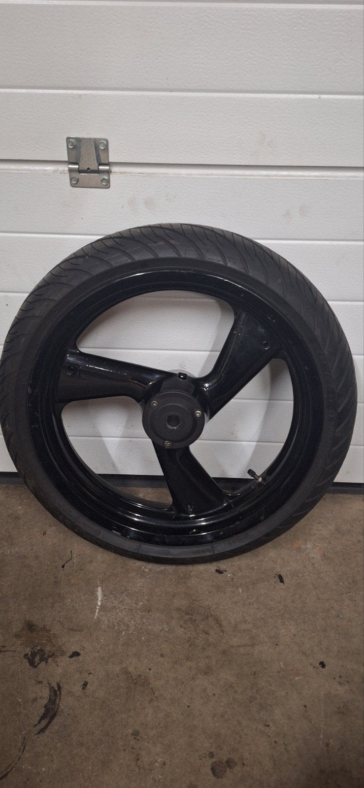 Ducati Brembo 17x3.5 Voorwiel Zwart met Michelin Band, Motoren, Ophalen of Verzenden