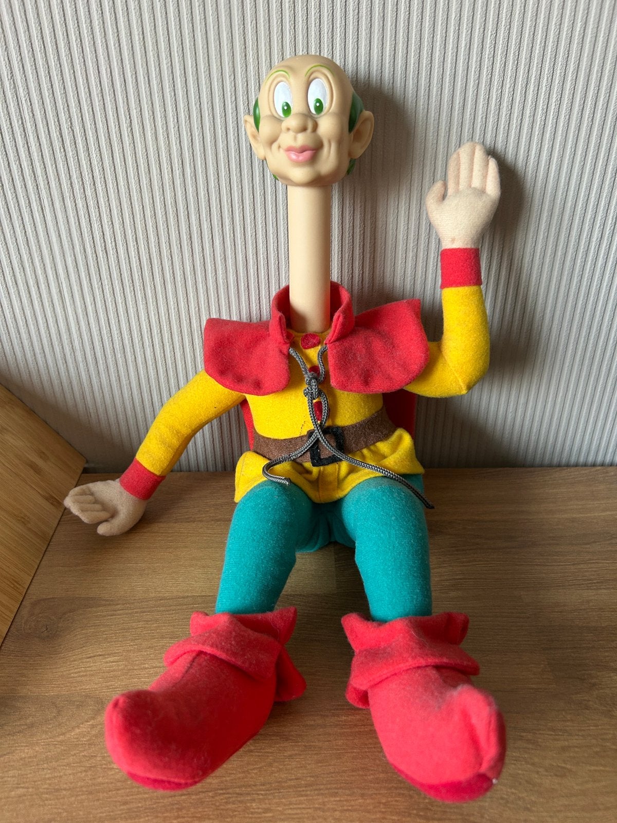 Langnek pop, Ophalen of Verzenden, Zo goed als nieuw, Beeldje of Poppetje