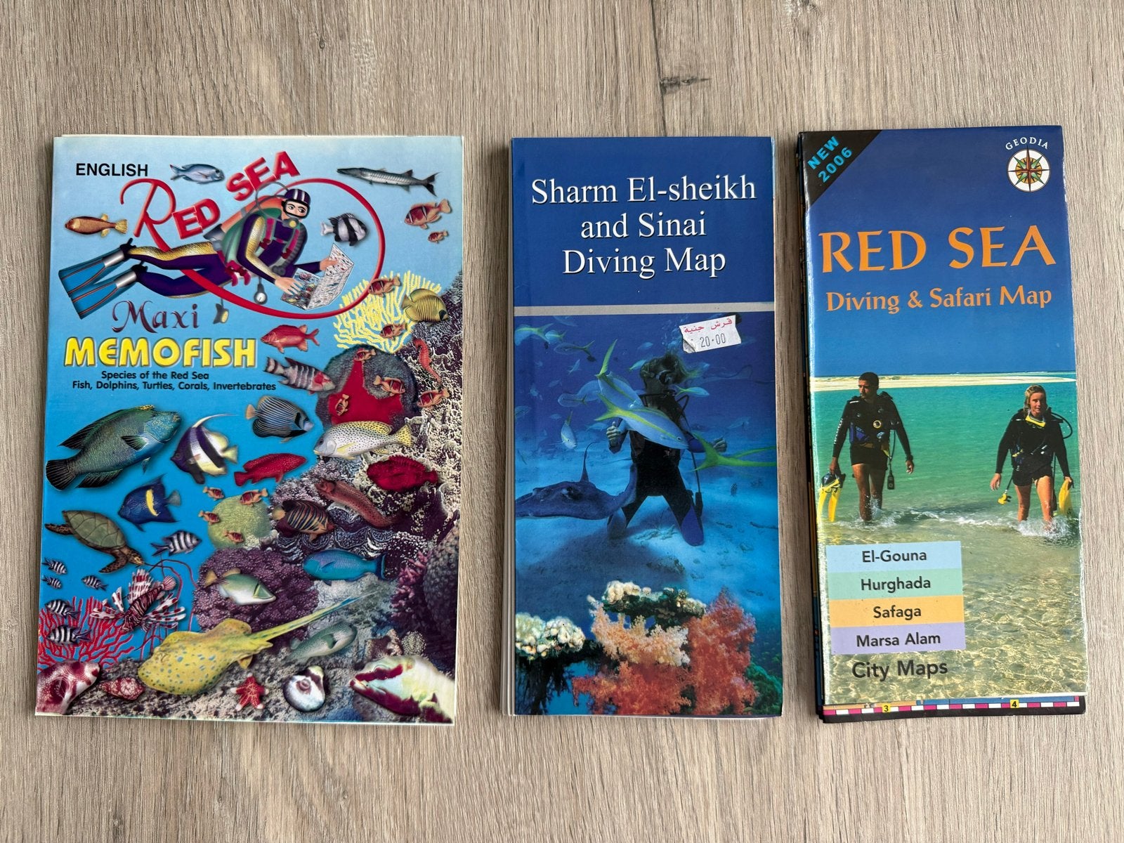 Divemap, duiklocaties Sharm el Sheikh, Hurghada, Marsa Alam, Afrika, Ophalen of Verzenden, Reisgids of -boek, Gelezen
