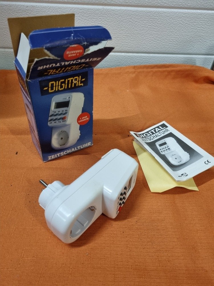 digitale tijdschakelaar met beschrijving, Ophalen of Verzenden, 'T Olde Gre-j, Info@toldegrej.nl, Endepoelstraat 20f Didam