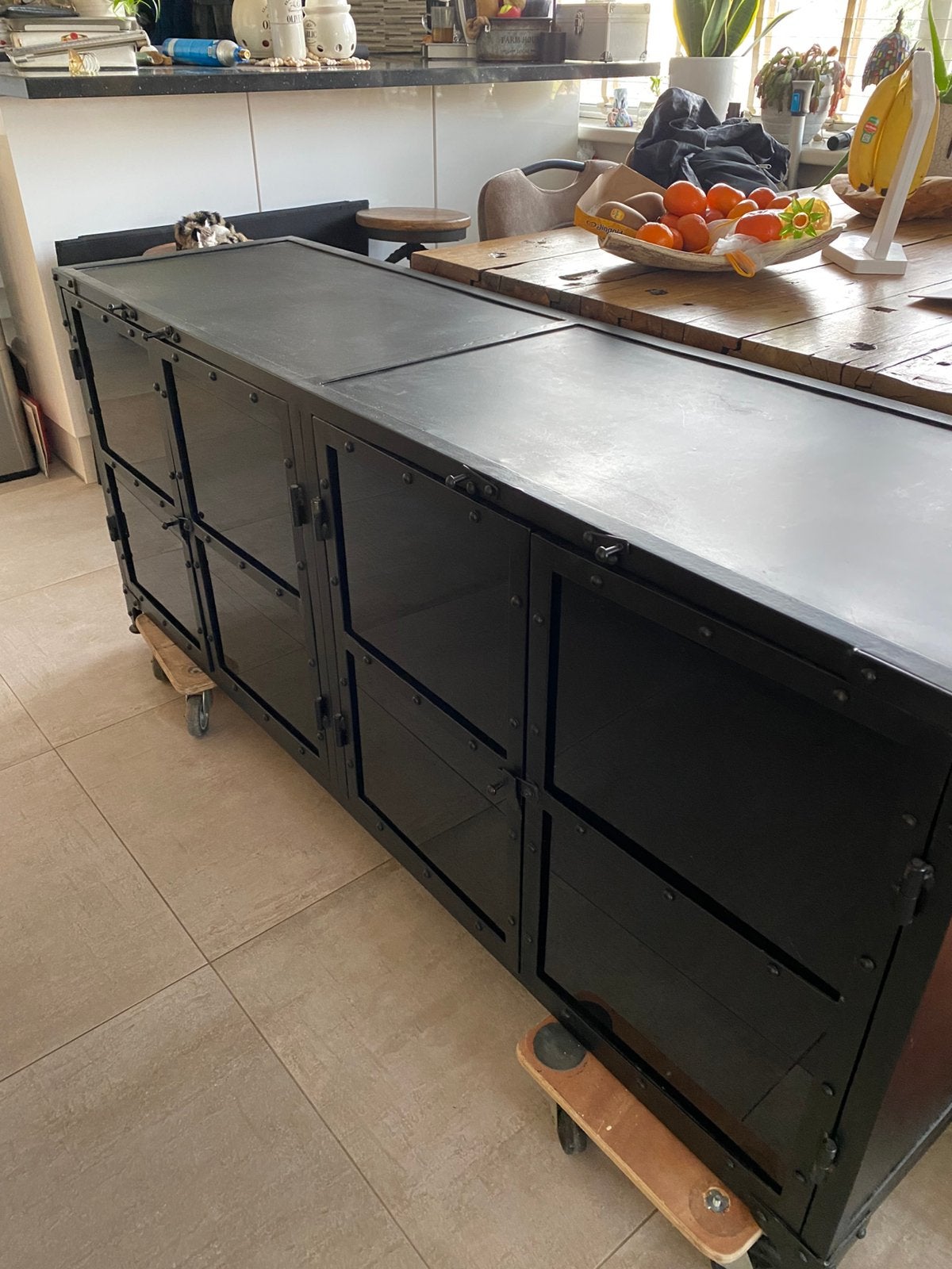 Industriële metalen dressoir, Ophalen, Met deur(en), 150 tot 200 cm, Metaal