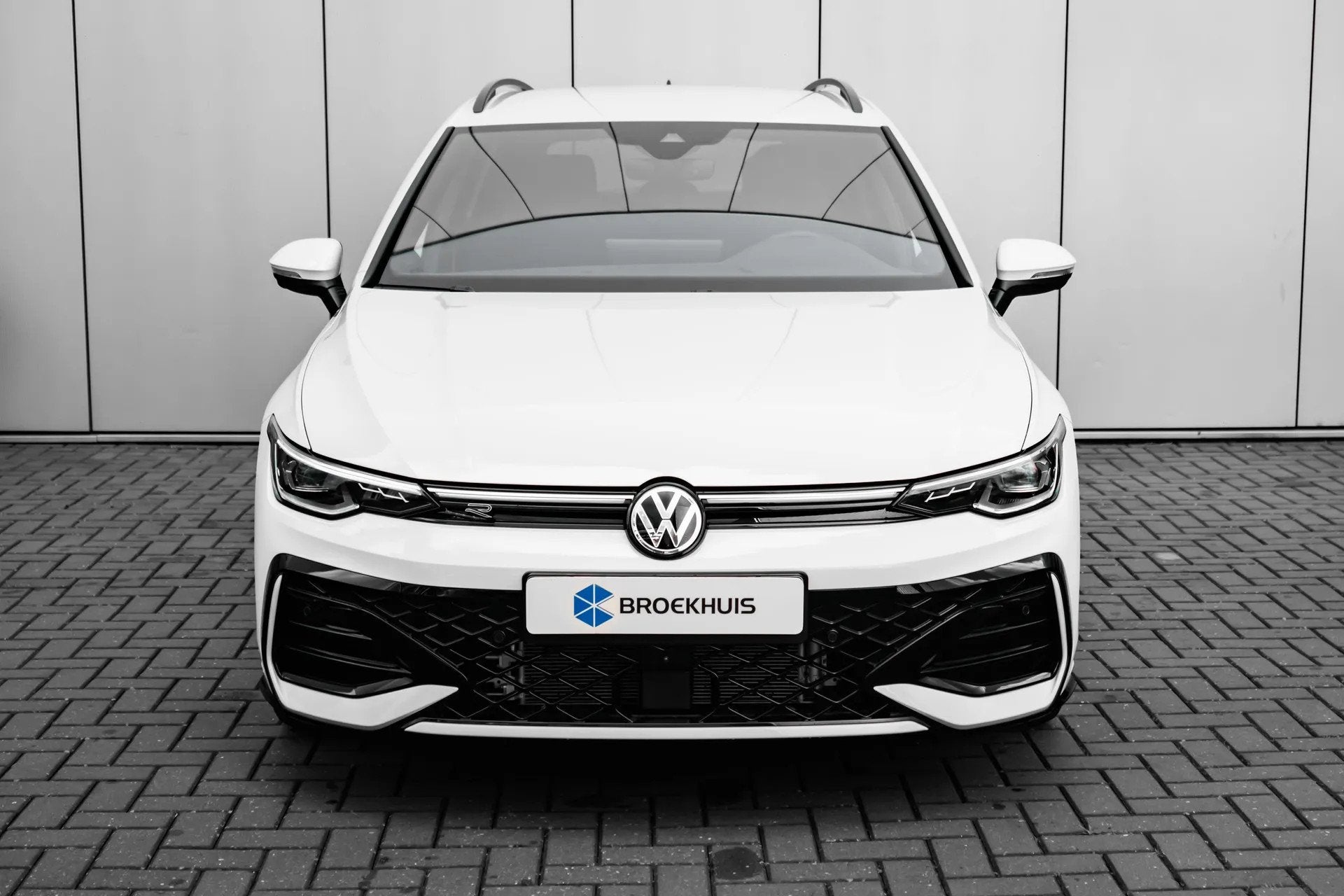 Volkswagen Golf Variant 1.5 eTSI R-Line Edition 115pk DSG/AU, 4 cilinders, 700 kg, 116 pk, Wit