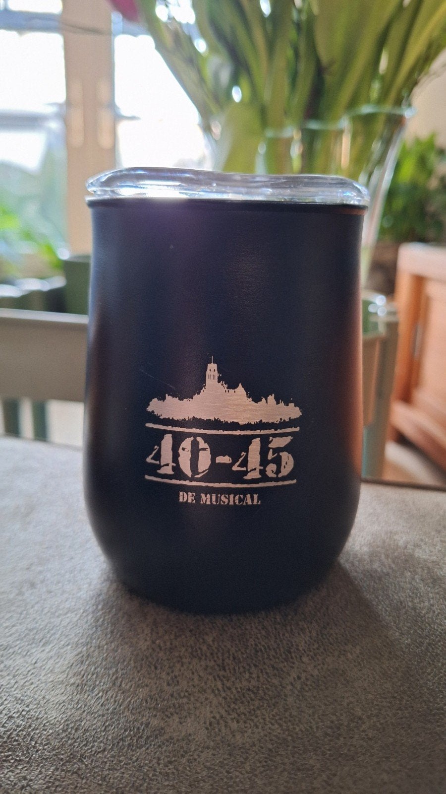 Koffiebeker Musical 40-45, Eén persoon