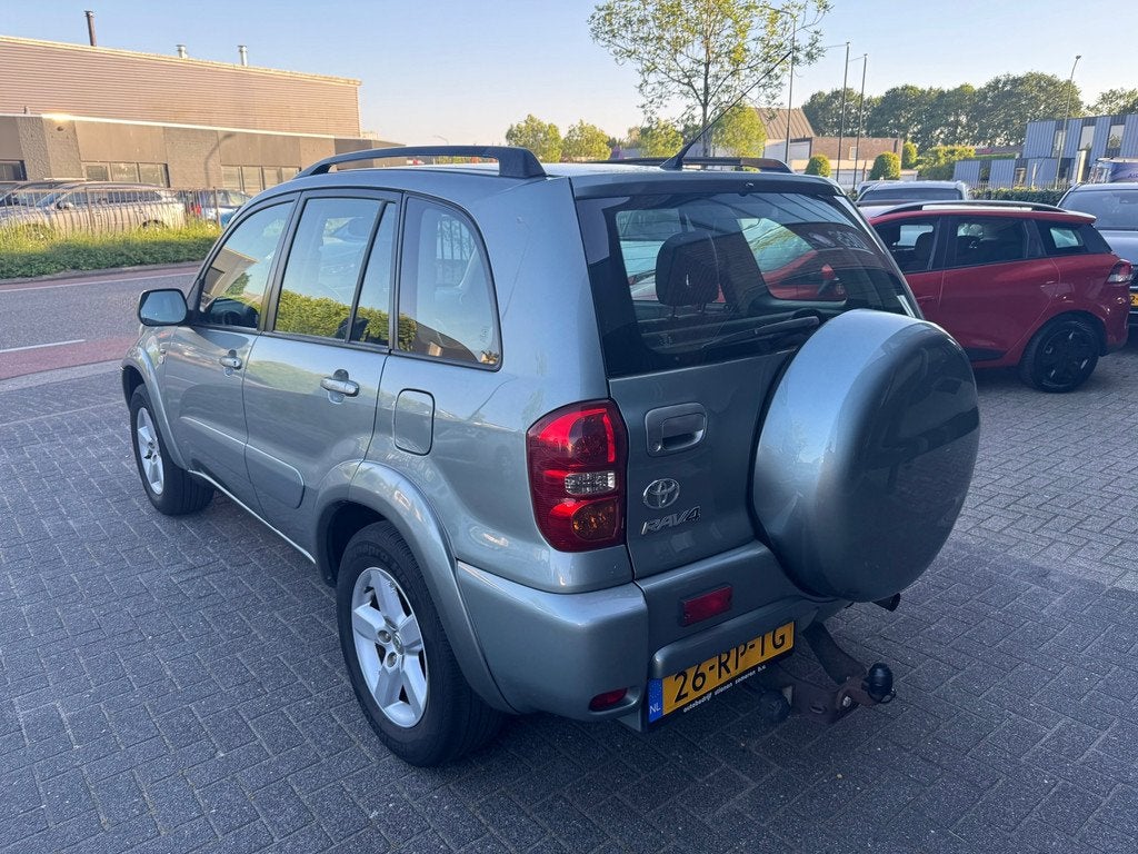 Toyota RAV4 2.0-16V VVT-i Sol LEDER CLIMA TREKHAAK STOELVERW, Auto's, Toyota, 1998 cc, Gebruikt, 150 pk, Bedrijf