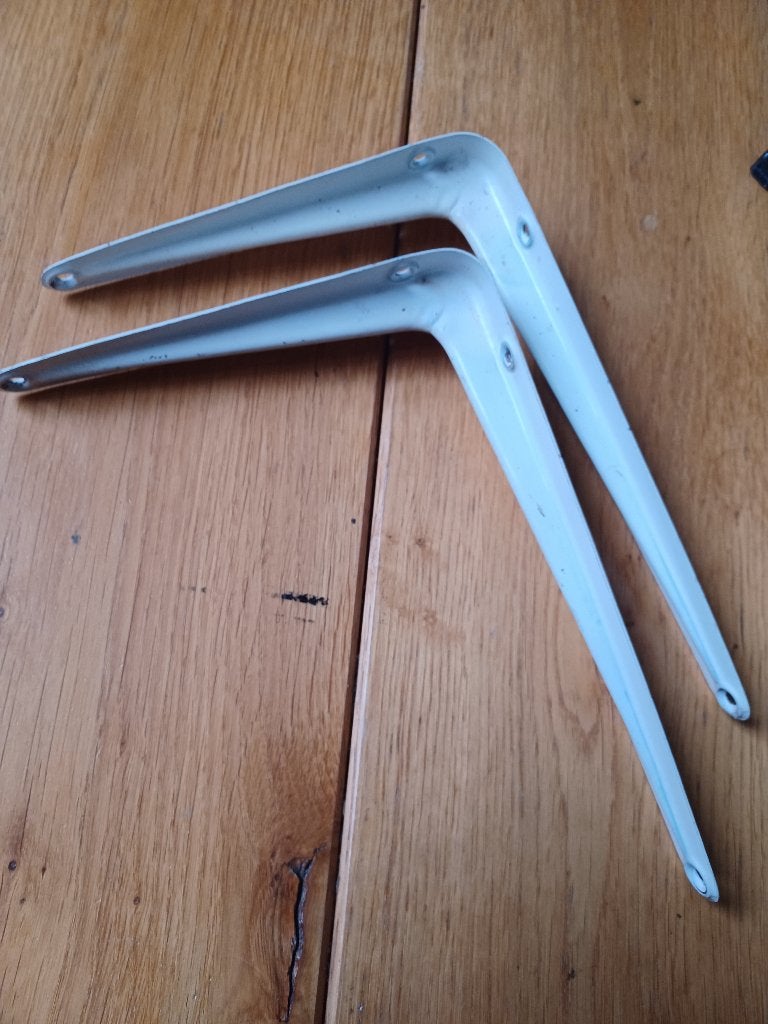 2 steunen voor plank, Ophalen of Verzenden, Zo goed als nieuw