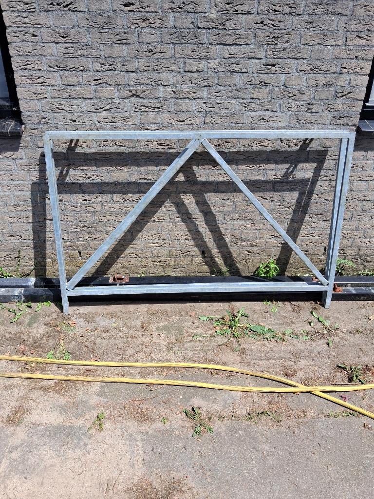 stalen poortframe, Ophalen, Gebruikt, 100 tot 150 cm, Draaipoort