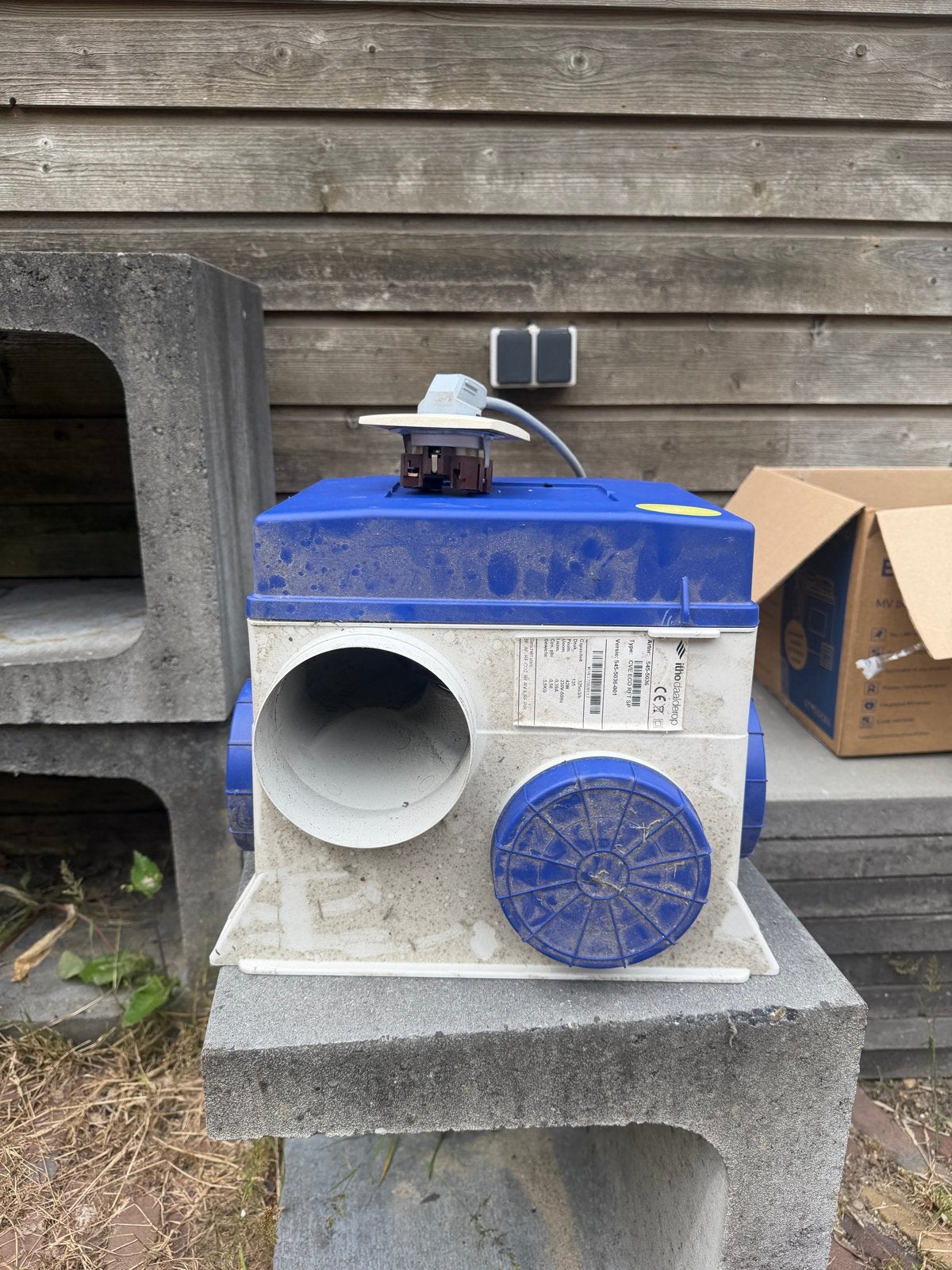 Itho Daalderop CVE ECOVE MV box Ventilator Afzuiger, Doe-het-zelf en Verbouw, Ventilatie en Afzuiging, Ophalen, Gebruikt, Ventilator en Afzuiger