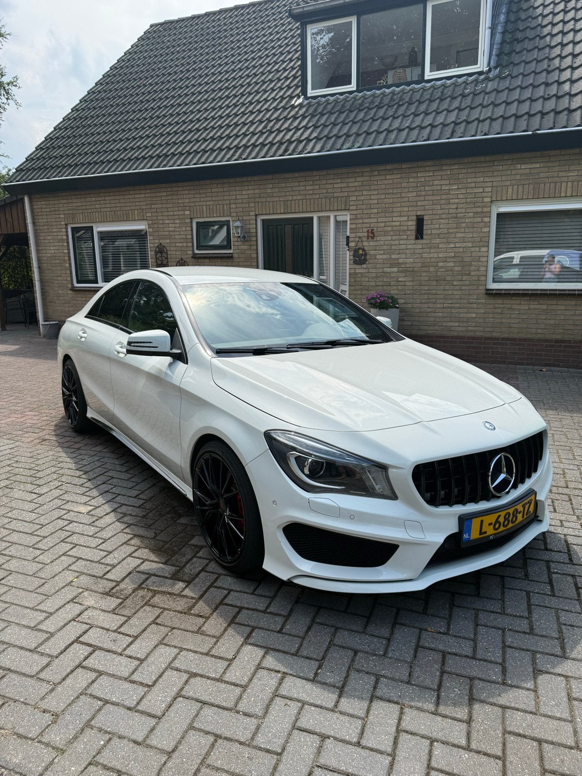 Mercedes-Benz CLA 250 2.0 155KW 7G-DCT (aut) 2014 Wit, Auto's, Mercedes-Benz, CLA, 1380 kg, 4 cilinders, Wit