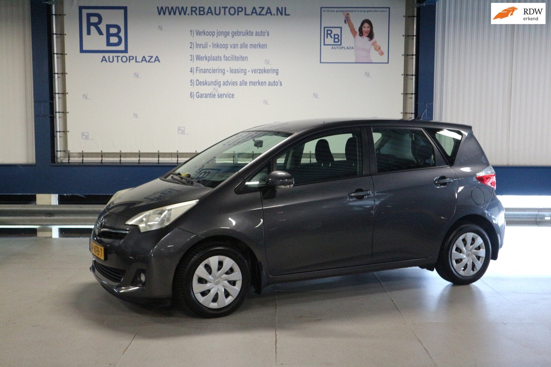 Toyota Verso-S 1.3 VVT-i Aspiration / NAP / NW APK / TOP DEA, Voorwielaandrijving, Euro 5, Gebruikt, 4 cilinders
