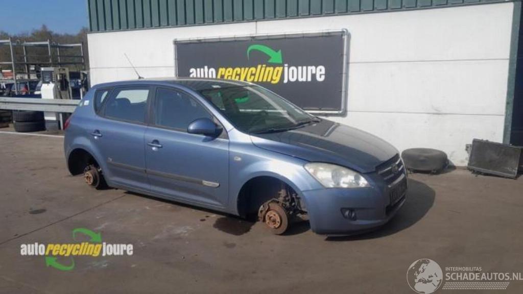 Kia Cee d onderdelen (kleur: 3A) donorauto