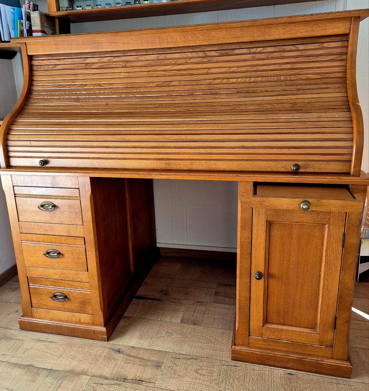bureau/secretaire, Ophalen, Zo goed als nieuw