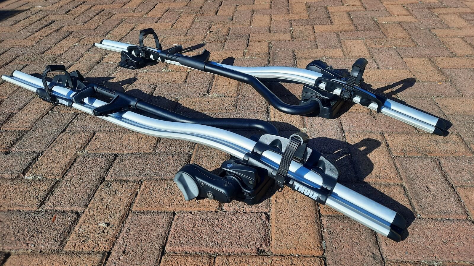 Thule proride 591 fietsendragers (2x), Auto diversen, Fietsendragers, Ophalen, Elektrische fiets, Zo goed als nieuw, Dakdrager