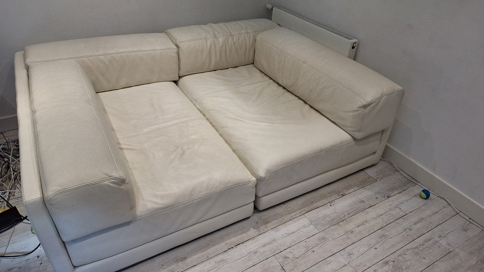 Comfortabele witte lederen hoekbank, Huis en Inrichting, Ophalen, Gebruikt, Hoekbank, Leer